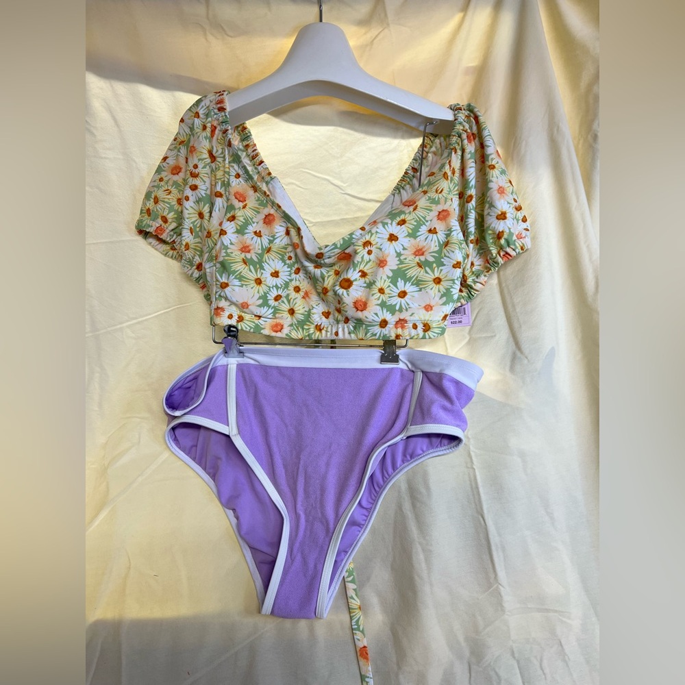 Bathing suit 😎 - Picture 2 of 11
